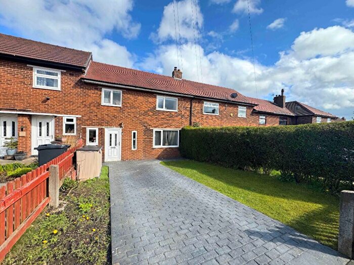 3 Bedroom Terraced House For Sale In Highfield Avenue, Greetland, HX4