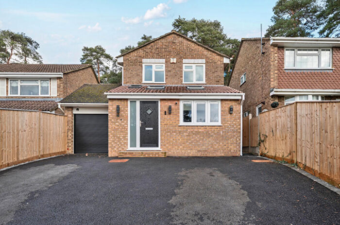 3 Bedroom Detached House For Sale In Harvard Road, Owlsmoor, Sandhurst, Berkshire, GU47
