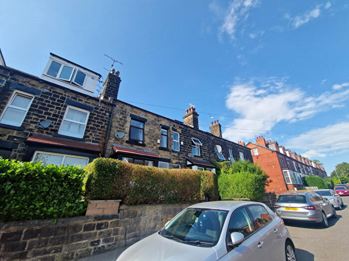 4 Bedroom Terraced House To Rent In Bentley Lane, Leeds, LS6