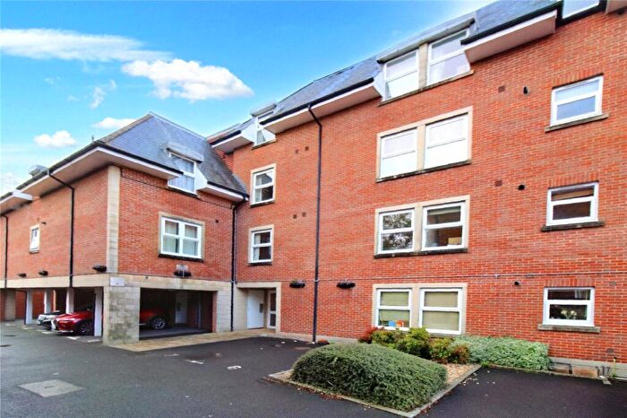 2 Bedroom Apartment To Rent In The Bath Building, Bath Road, Old Town, Swindon, SN1