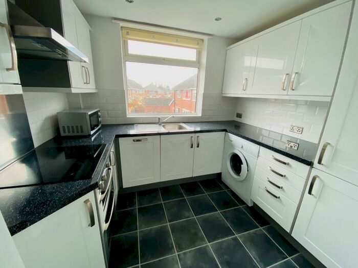 2 Bedroom Apartment To Rent In Ulverston Close, Maghull, L31