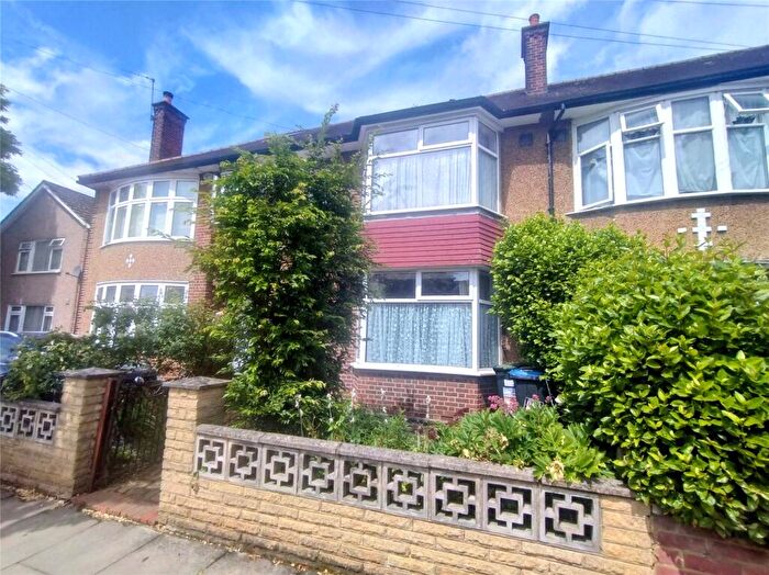 3 Bedroom Terraced House For Sale In Ladysmith Road, Enfield, Middlesex, EN1