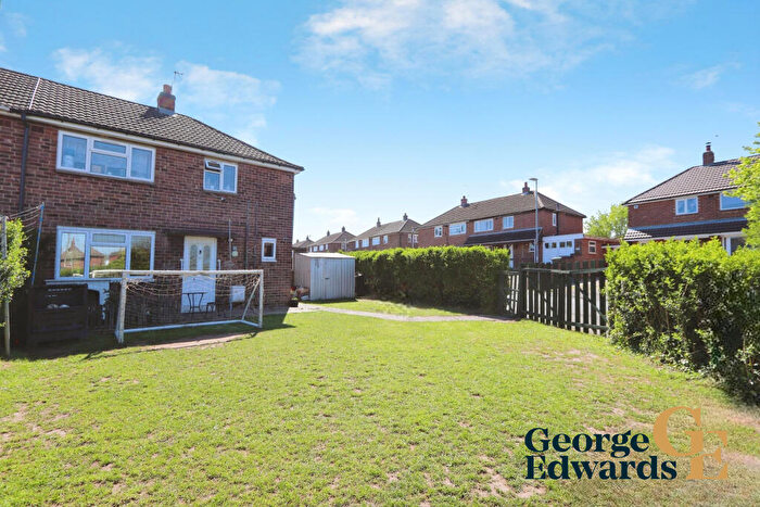 3 Bedroom Semi Detached House For Sale In Wilkes Avenue, Measham, ., DE12