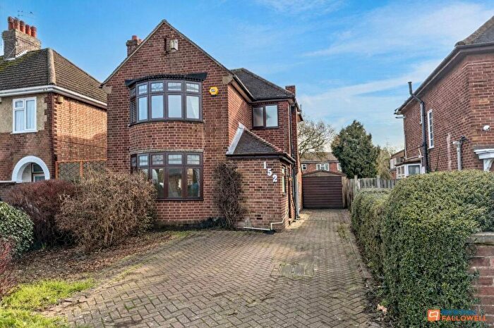3 Bedroom Detached House For Sale In Welland Road, Dogsthorpe, Peterborough, Cambridgeshire, PE1