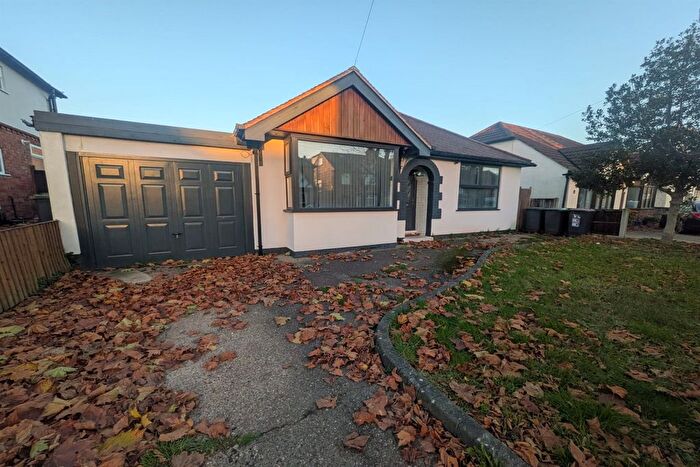3 Bedroom Bungalow To Rent In Marlborough Road, Beeston, NG9