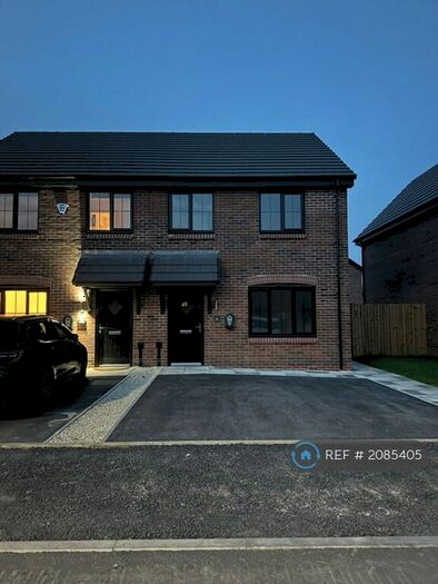 3 Bedroom Semi-Detached House To Rent In Marmalade Lane, Droylsden, Manchester, M43