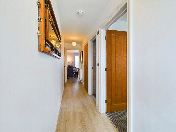 3 Bedroom Bungalow For Sale In Cygnet Crescent, Weston-Super-Mare, North Somerset, BS22