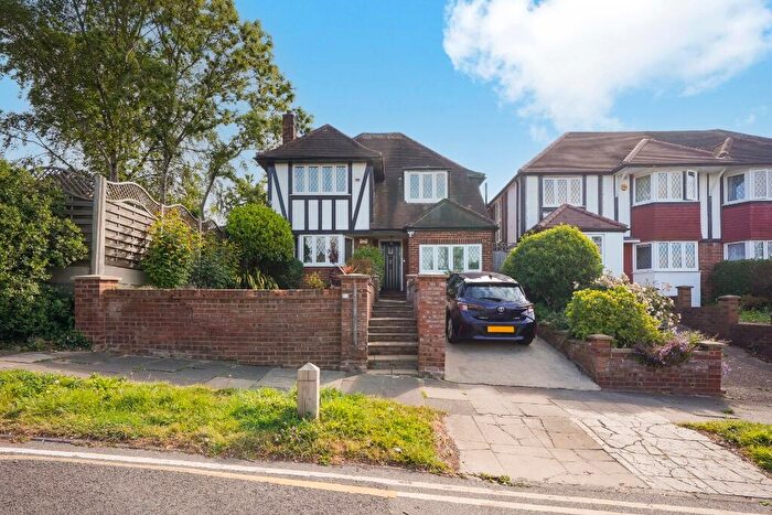 4 Bedroom Detached House For Sale In Barn Rise, Wembley, Middlesex, HA9