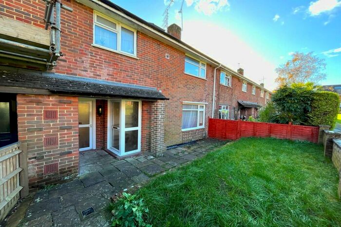 4 Bedroom Terraced House To Rent In Weeke, SO22