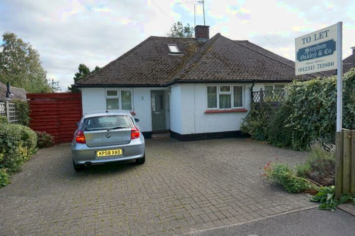 3 Bedroom Bungalow To Rent In Long Lane, Olney, MK46