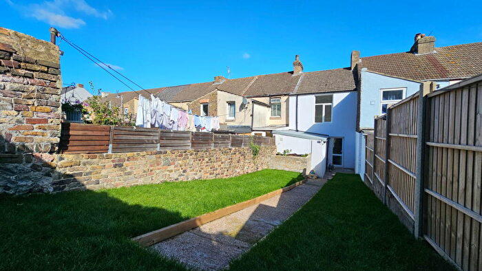 2 Bedroom Terraced House For Sale In Oswald Road, Dover, CT17