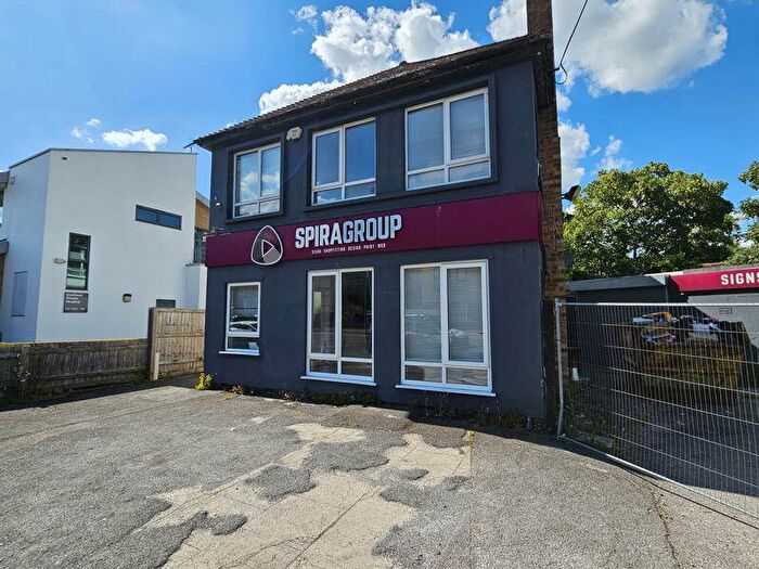 Property To Rent In Fairfax Drive, Westcliff-On-Sea, SS0