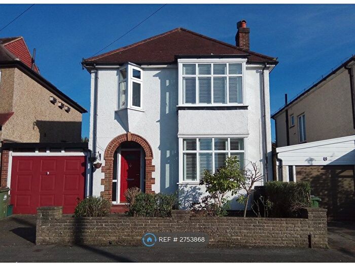 3 Bedroom Detached House To Rent In Fromondes Road, London, SM3