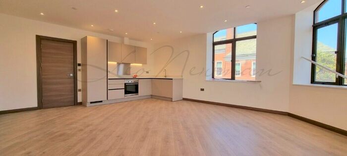 2 Bedroom Flat To Rent In Widmore Road, Bromley, London, BR1