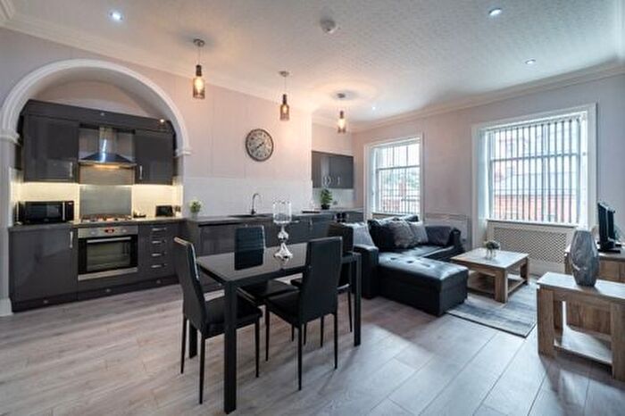 2 Bedroom Flat To Rent In St. Johns North, Wakefield, WF1