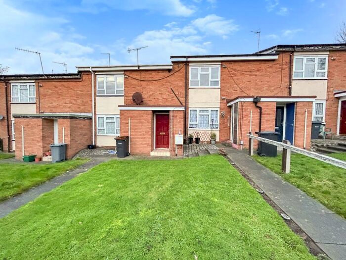 1 Bedroom Maisonette To Rent In Old Bridge Walk, Rowley Regis, B65