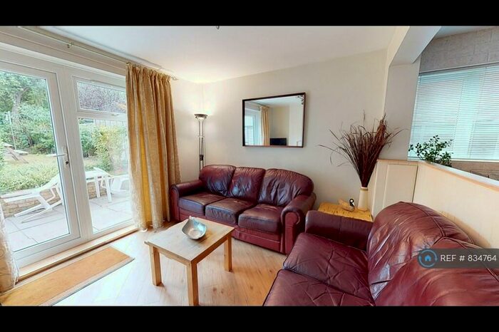 5 Bedroom Semi-Detached House To Rent In Arthur Street, Kenilworth, CV8