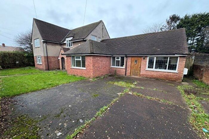 8 Bedroom Property To Rent In Ball Road, Caerdydd, CF3