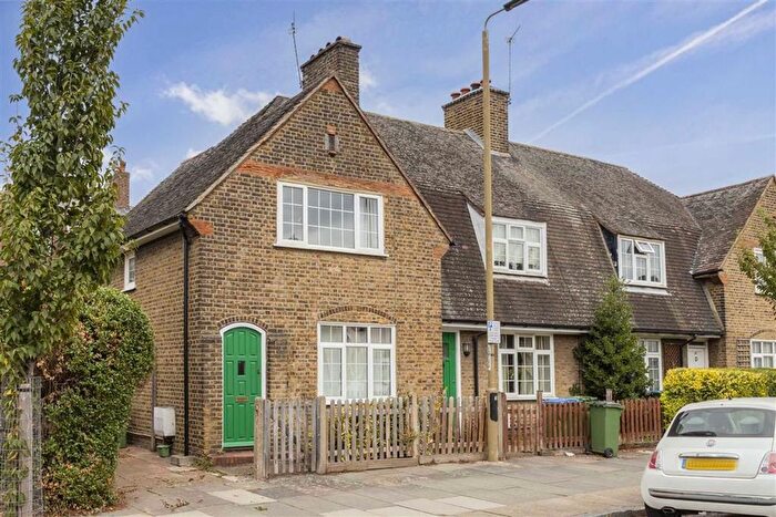 2 Bedroom Property To Rent In Roan Street, London, SE10