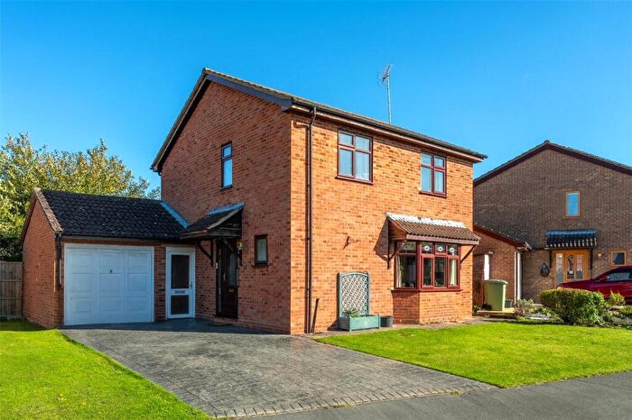 3 Bedroom Detached House For Sale In Bramley Close, Bourne, Lincolnshire, PE10