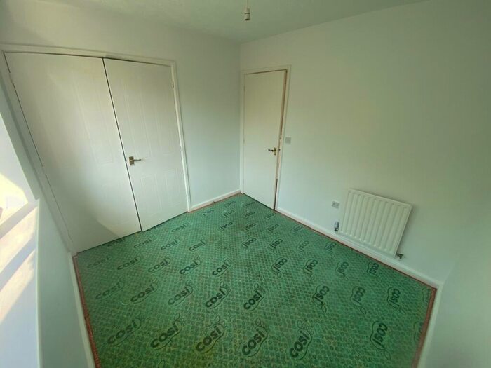 2 Bedroom Semi-Detached House For Sale In Bracken Road, Shirebrook, Mansfield, Derbyshire, NG20