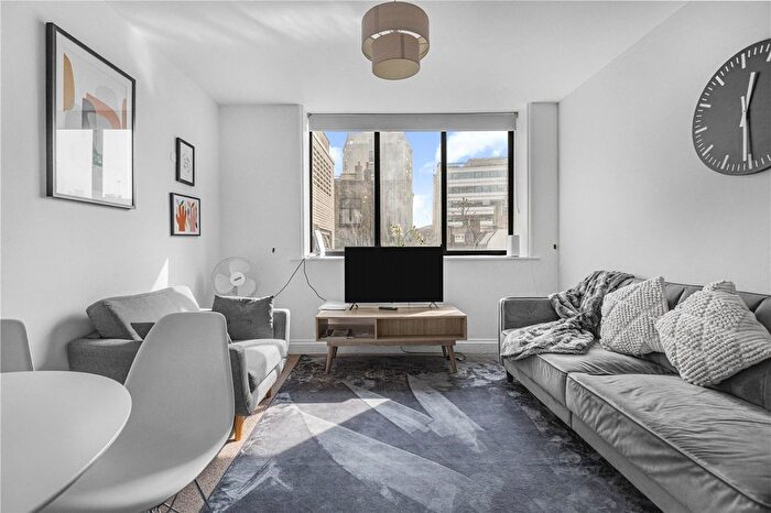 2 Bedroom Flat For Sale In Chitty Street, London, W1T