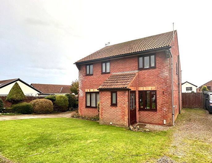 2 Bedroom Semi-Detached House To Rent In Laburnum Drive, Newton, Porthcawl, CF36