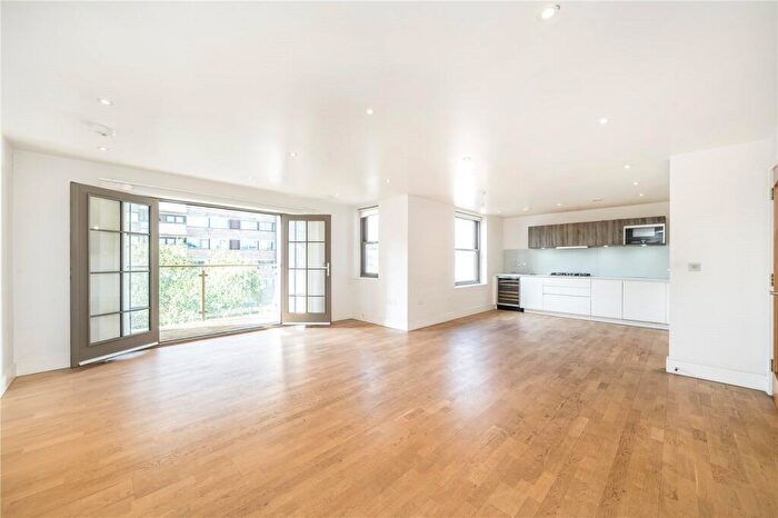 3 Bedroom Apartment To Rent In Alexandra Road, London, NW8