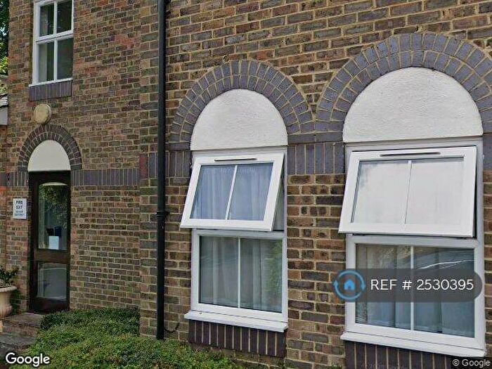 1 Bedroom Flat To Rent In Highview Lodge, Aldershot, GU11