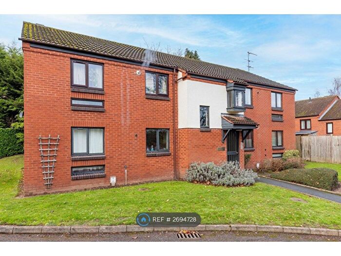 2 Bedroom Flat To Rent In Spring Pool, Warwick, CV34