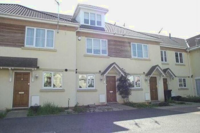 3 Bedroom Property To Rent In Eirene Terrace, Bristol, BS20