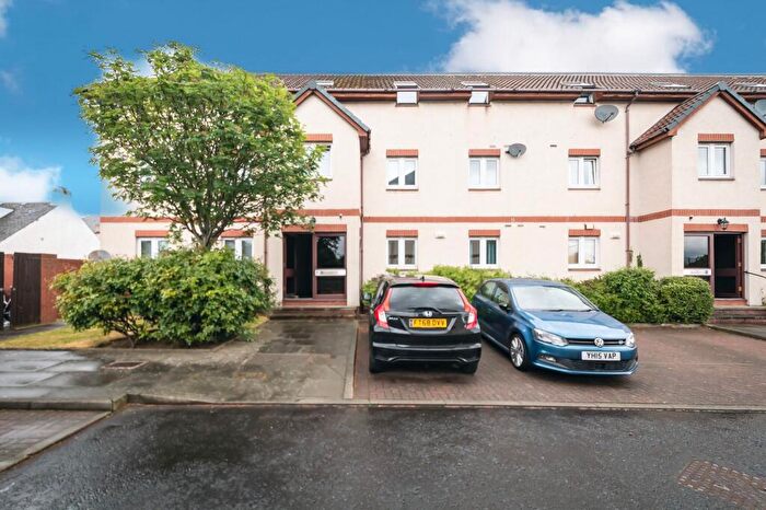 2 Bedroom Flat For Sale In Peffermill Road, Edinburgh, EH16