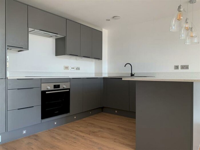 2 Bedroom Flat To Rent In Cavendish Street, Ramsgate, CT11