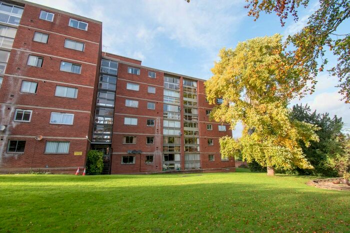 2 Bedroom Flat To Rent In Stoughton Road, Leicester, LE2