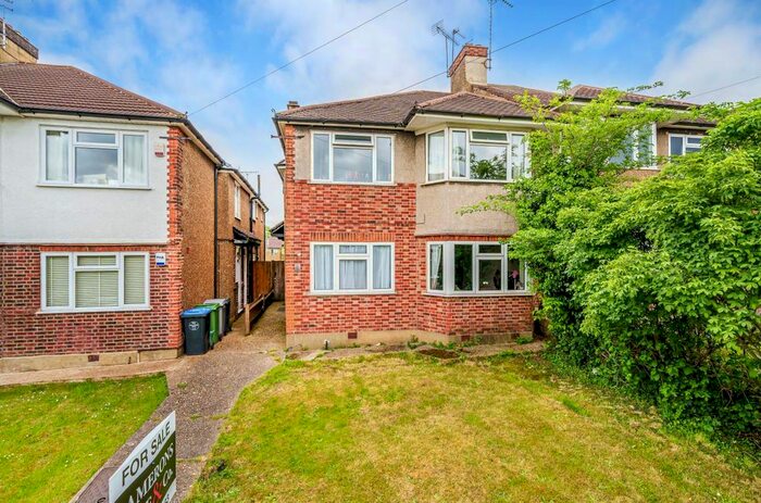 2 Bedroom Flat To Rent In Bryan Avenue, London, NW10