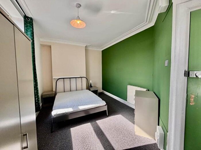 1 Bedroom House To Rent In Aberdeen Walk (Room ), Armley, Leeds, LS12