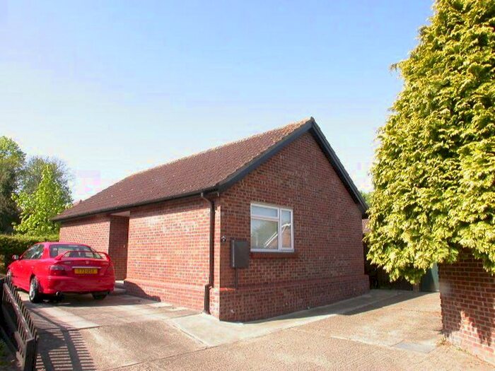 2 Bedroom Bungalow To Rent In Castle Gardens, CO1