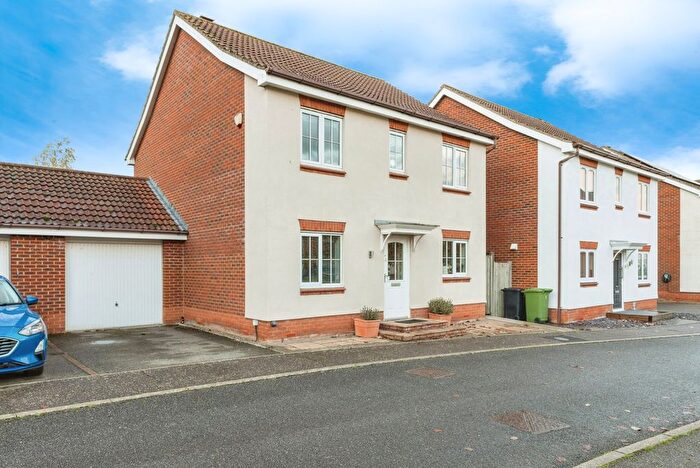 4 Bedroom Detached House For Sale In Cygnet Close, Attleborough, Norfolk, NR17