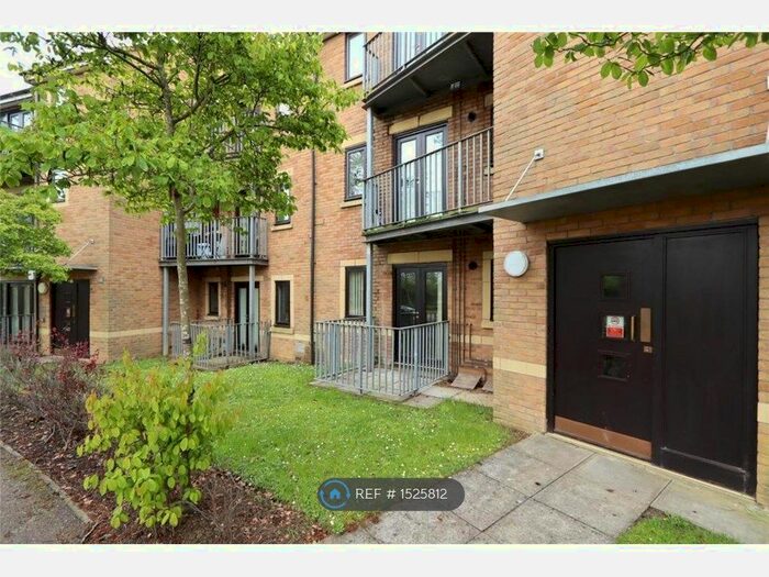 2 Bedroom Flat To Rent In Stapeley Court, Westcroft, Milton Keynes, MK4