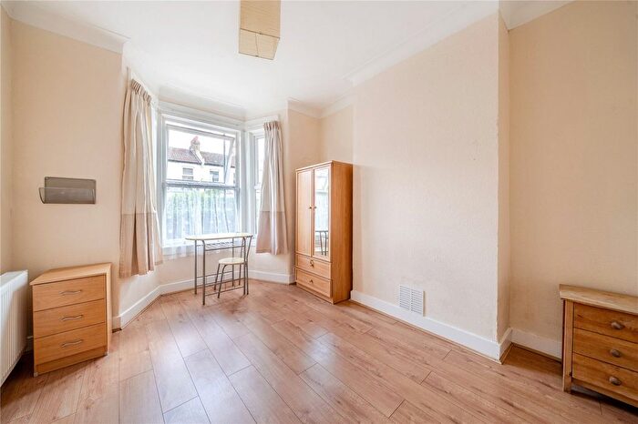 4 Bedroom Terraced House To Rent In Glenwood Road, Harringay, London, N15