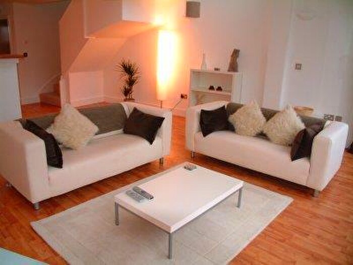 1 Bedroom Apartment To Rent In Stanwell Road, Penarth, CF64