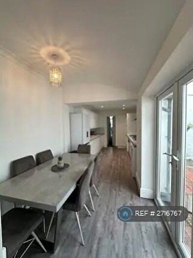 4 Bedroom Terraced House To Rent In Graham Road, Worthing, BN11