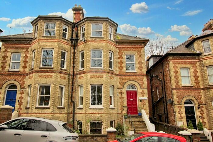 1 Bedroom Apartment To Rent In Jenner Road, Guildford, GU1