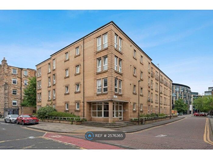 3 Bedroom Flat To Rent In Port Hamilton, Edinburgh, EH3