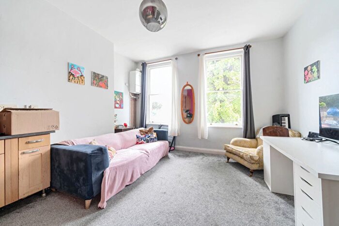 2 Bedroom Flat For Sale In Eastdown Park, London, SE13