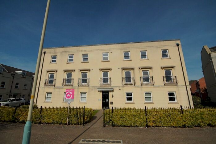 2 Bedroom Flat To Rent In Redmarley Road, Cheltenham, GL52