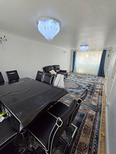 3 Bedroom Flat To Rent In Cowbridge Lane, Barking, IG11