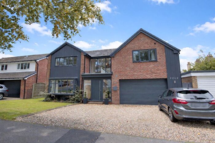 4 Bedroom Detached House For Sale In Chantreys Drive, Elloughton, HU15