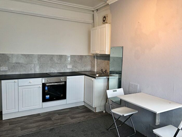 Property To Rent In Woodborough Road, Nottingham, NG3