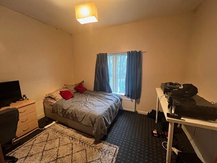 9 Bedroom Terraced House To Rent In Cardigan Road, Headingley, Leeds, LS6